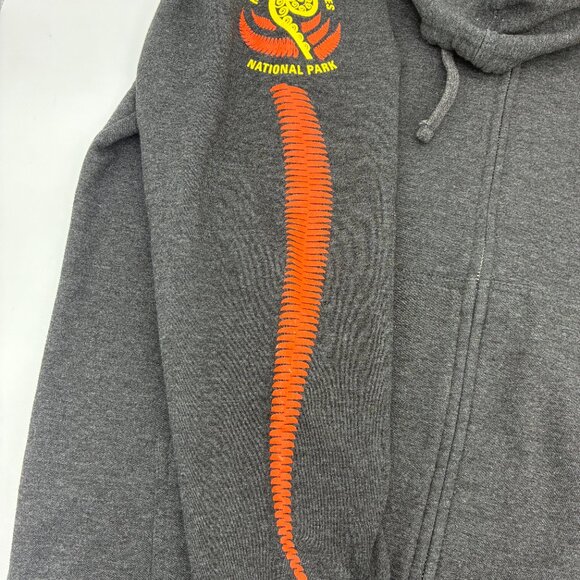 HAWAIIN VOLCANOES NATIONAL PARK ZIP UP HOODIE - Picture 4 of 5